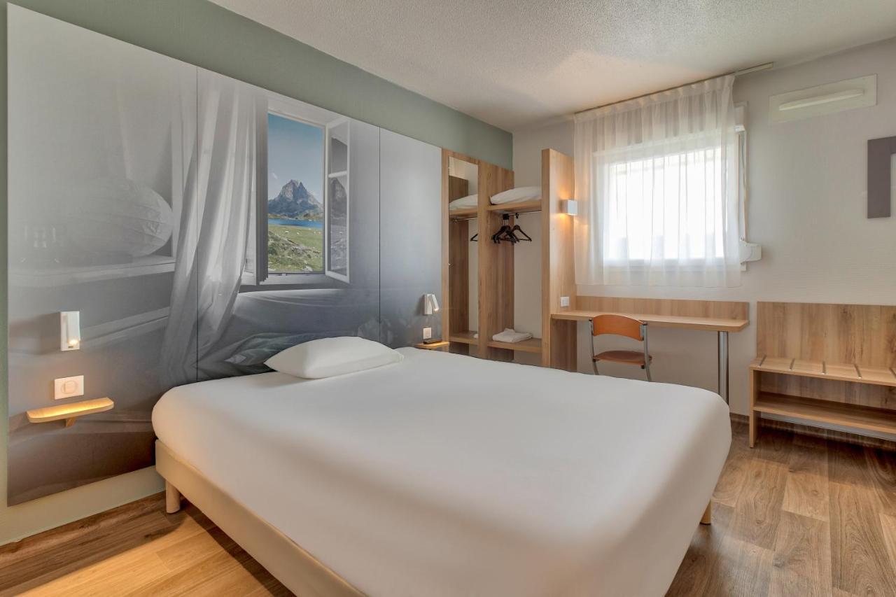 B&B Hotel Pau Lescar Eksteriør bilde