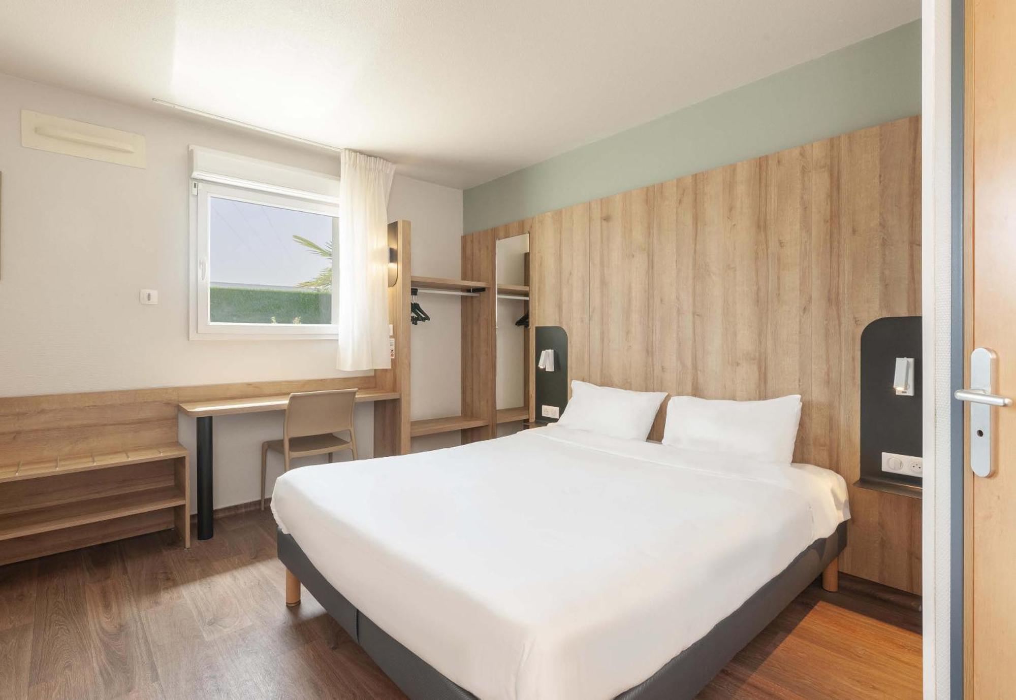 B&B Hotel Pau Lescar Eksteriør bilde